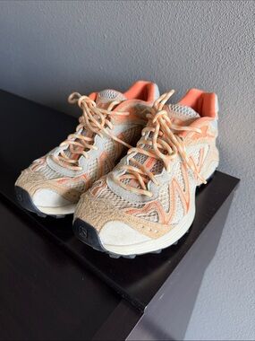 Salomon Sneakers in Beige and Orange